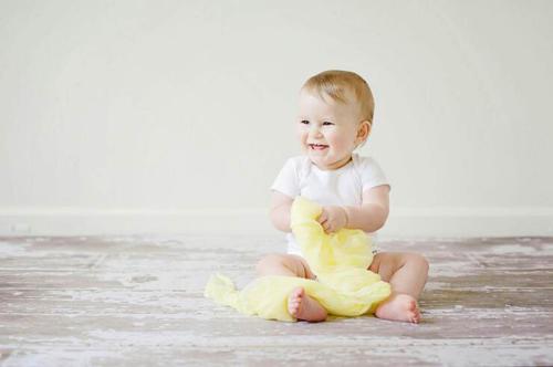 岁的孩子玩手机上瘾：如何帮助他们重拾现实世界的快乐