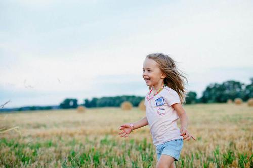 初中生孩子做作业拖拉怎么办？教你这5招，让孩子爱上学习